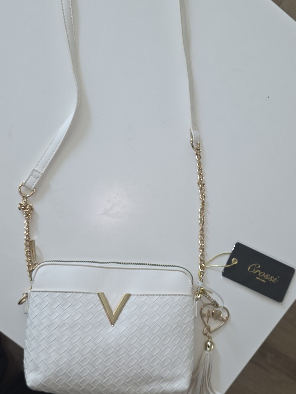 Grosei White Woven Crossbody Bag with Gold Hardware